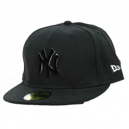 Black on Black NY Yankees Snapback Cap - New Era