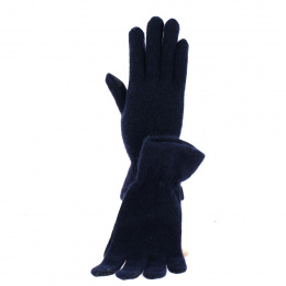 Lady's tactile wool glove