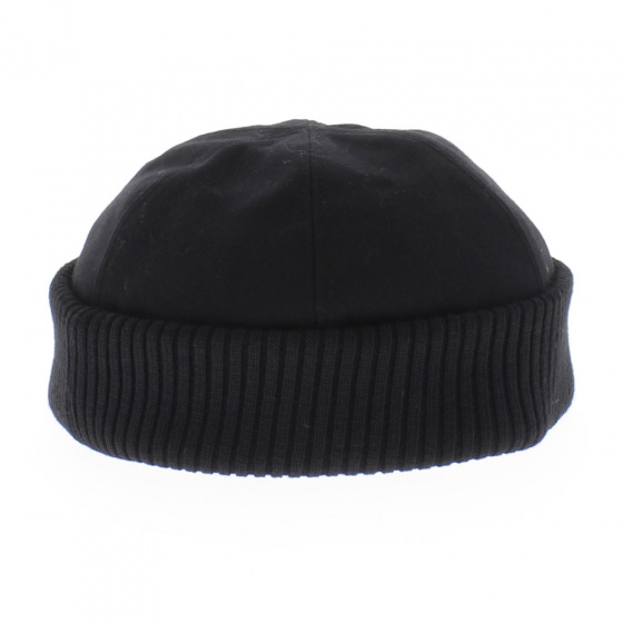 Docker hat