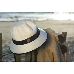 Amaury White & Navy UV-Protective Bucket Hat - Soway