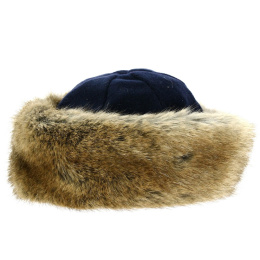 Navy polar fleece and beige brown fur marmot hat