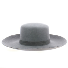 Breton-style Cordobés Hat in Gray Felt