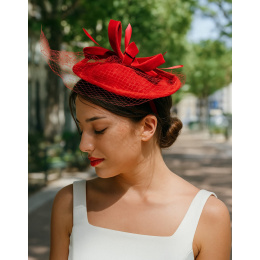 Chapeau de Cérémonie en voile de velours rouge