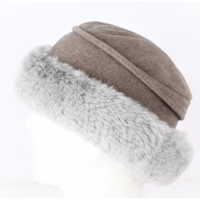 Akilina Faux Fur & Fleece Lined Taupe Beanie - Traclet Reference: 8756 | Traclet Hat Shop