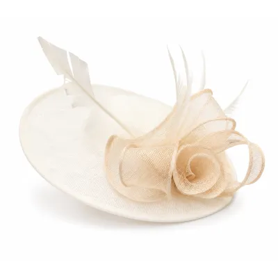 Chapeau De Cérémonie avec plumes