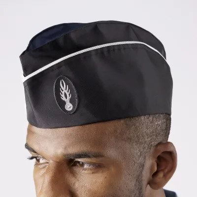 Calot de gendarmerie pour professionnels  Reference : 477 | Chapellerie Traclet