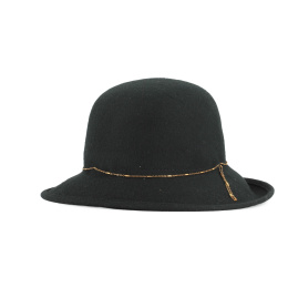 Cabernet Wide-Brim Wool Felt Cloche Hat - Traclet