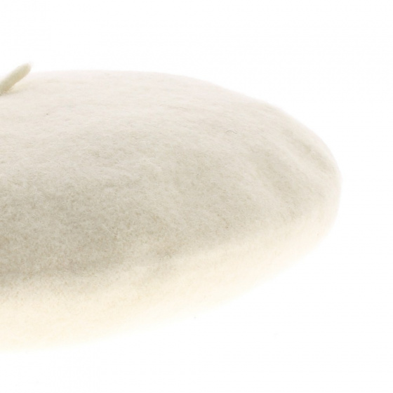 White beret White beret