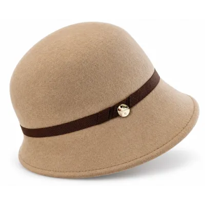 Zaus Beige Wool Felt Cloche Hat - Traclet