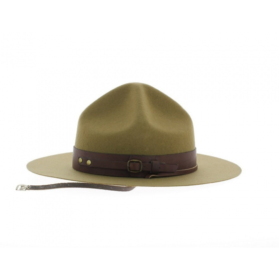 Chapeau scout