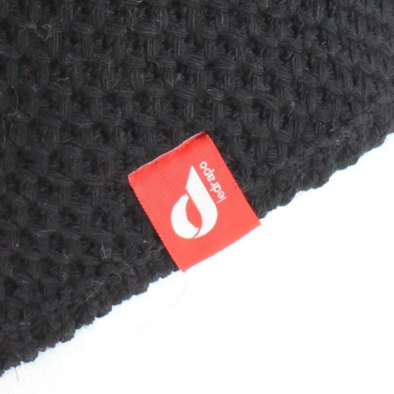 Le Drapo black hat