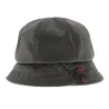 Chapeau cloche impermeable