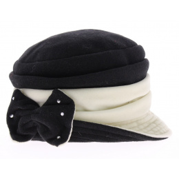 Dorine's hat