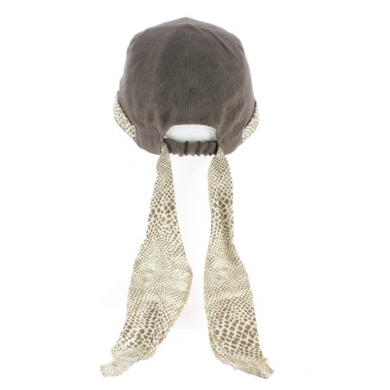 Snake-skin cap by Bugatti