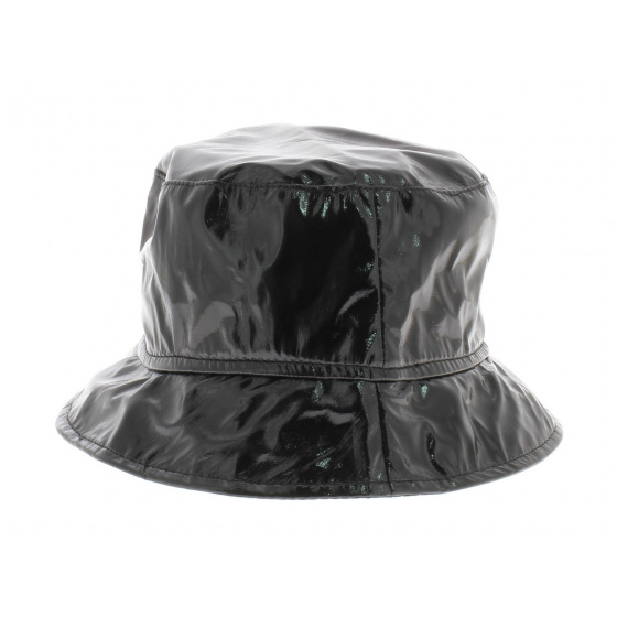 Varnished rain hat