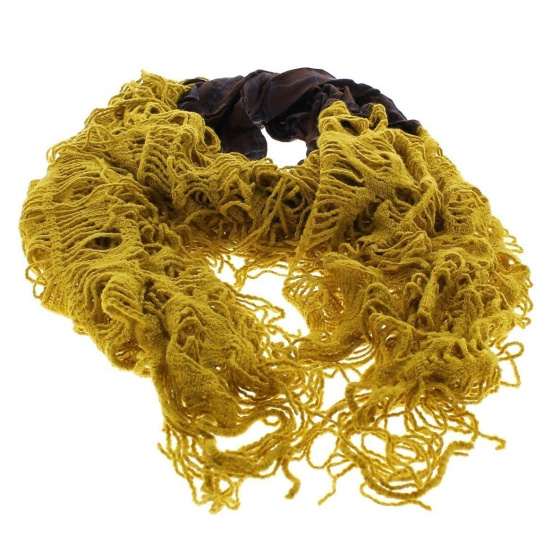 Small checkered mustard yellow scarf