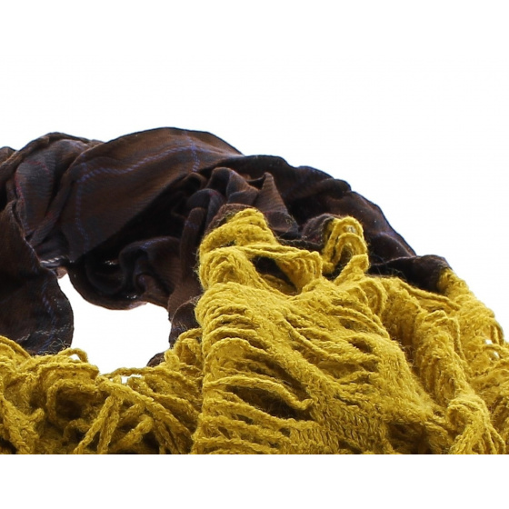 Small checkered mustard yellow scarf