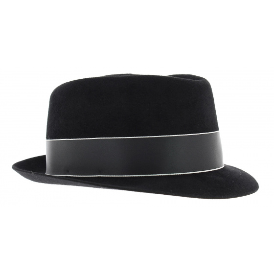 Diamond trilby hat