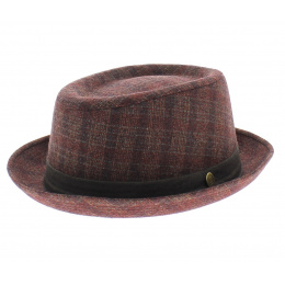 Red Guerra porkpie hat