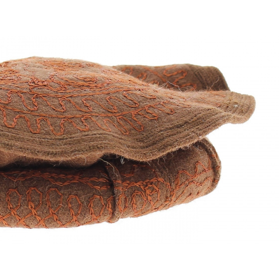 Women's Embroidered Brown Wool Pakol - Traclet