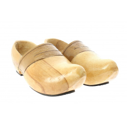 Varnished wooden clogs with soles