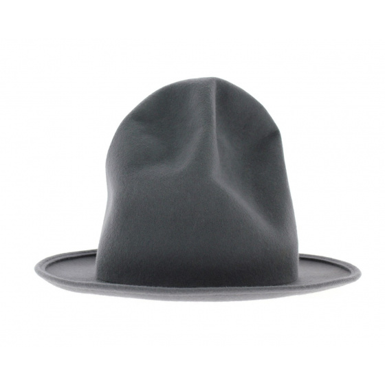 Location chapeau pharrell gris