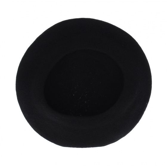 Béret broderie -  Caniche fantaisie Béret broderie -  Caniche fantaisie