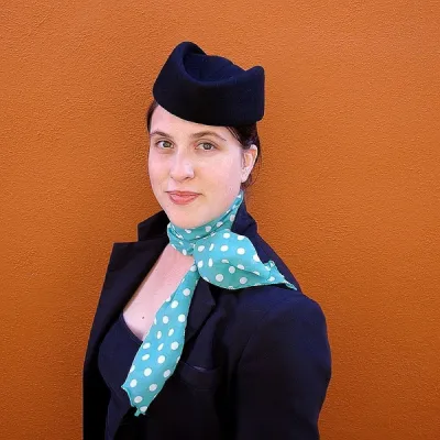 Flight attendant hat, navy blue pillbox hat for flight attendants Reference: 6574 | Chapellerie Traclet