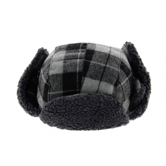 Boy's checkered ushanka hat Boy's checkered ushanka hat