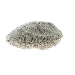 Beige knitted beret