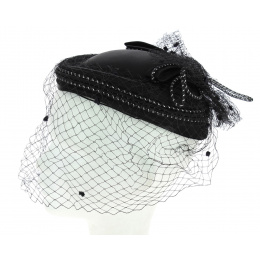 Prestige and Chic Black Hat
