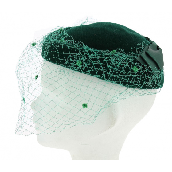 Prestige green velvet hat