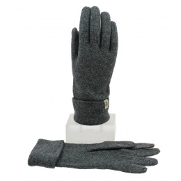 Wool glove