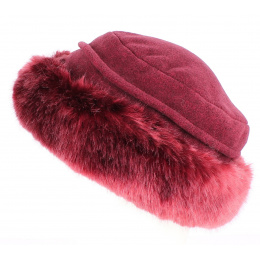 Akilina Faux Fur Beanie with Fleece Lining in Mahogany - Traclet