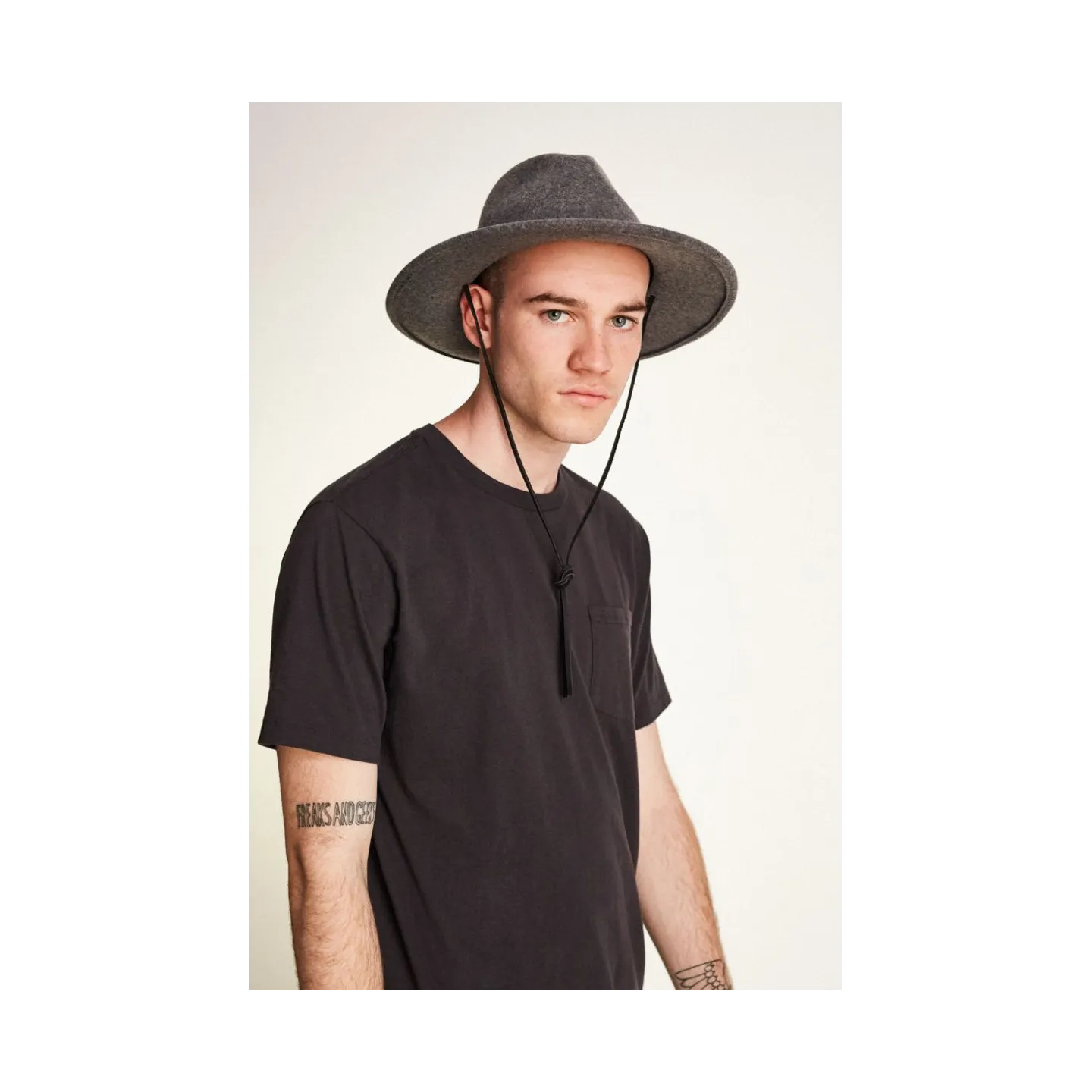Chapeau Traveller Field Feutre Laine Anthracite - Brixton Reference : 8579 | Chapellerie Traclet