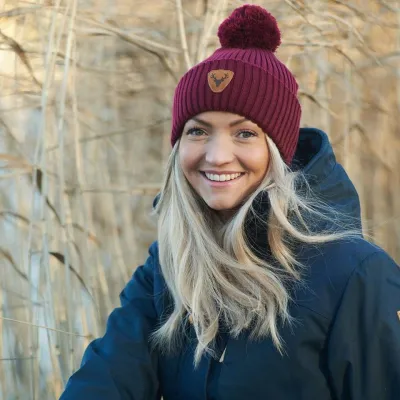 Caribou Merino Wool Burgundy Pom Pom Beanie - Super Yellow Reference: 7282 | Chapellerie Traclet