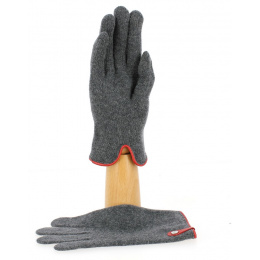 Glove