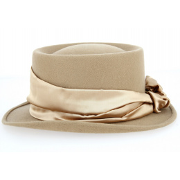 Beige-Traclet Half Top Hat