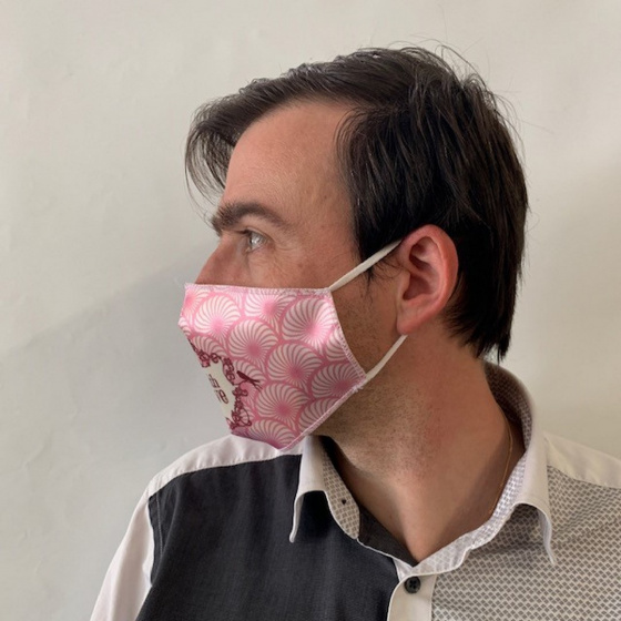 "With Love" Mask Pink Fancy White Elastic - Traclet "With Love" Mask Pink Fancy White Elastic - Traclet