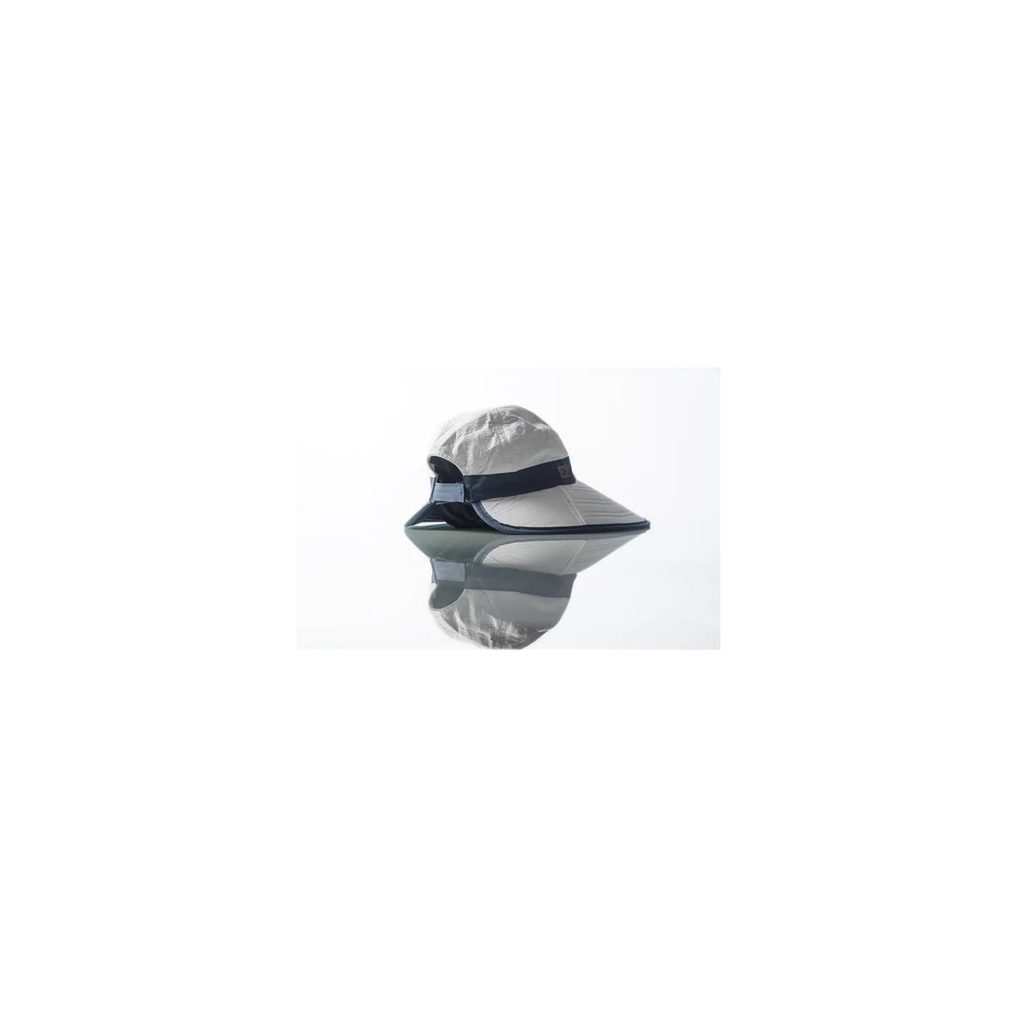 Cannoise White & Navy Blue Cap - Soway Reference: 10560 | Traclet Hat Shop