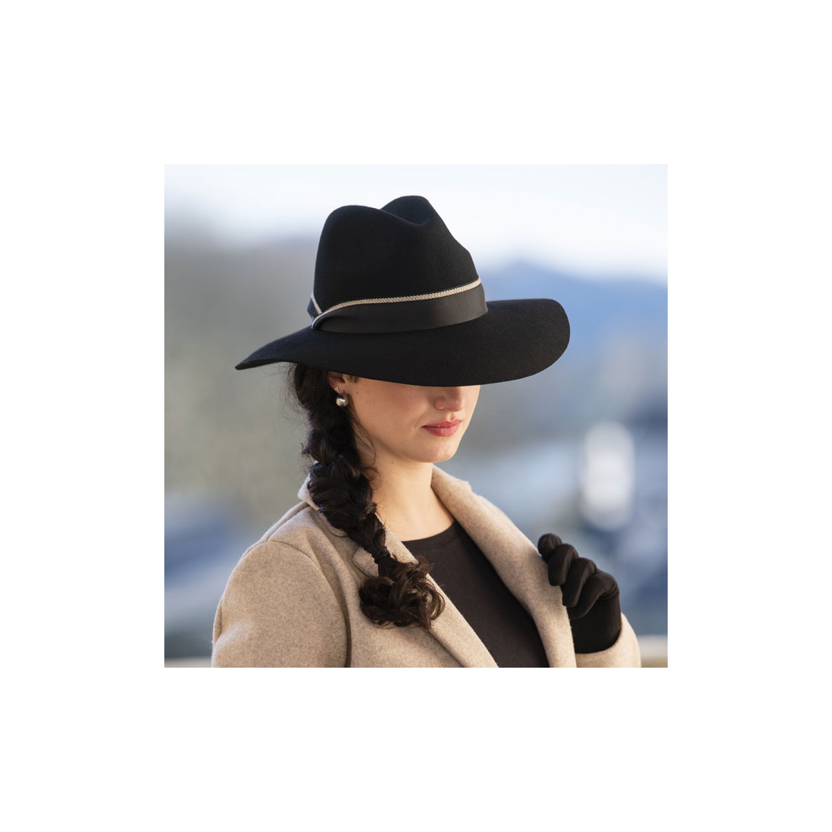 black felt floppy hat