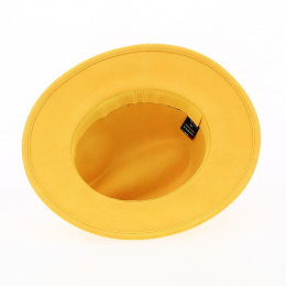chapeau feutre laine jaune