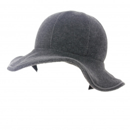 grey fleece hat
