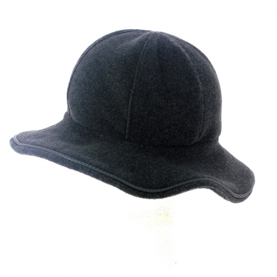 grey fleece hat