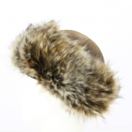 Narodnaia brown leather and fur toque