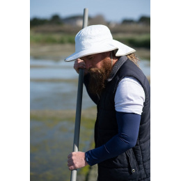 Bordeaux Medium Brim Hat with White Neck Guard - Soway