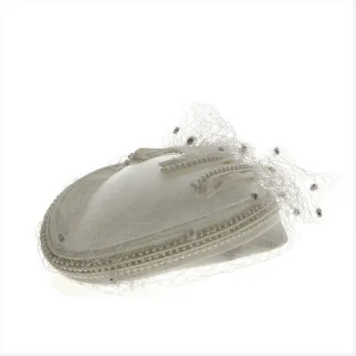 Prestigious and Chic Ivory Hat Reference: 13198 | Traclet Hat Shop