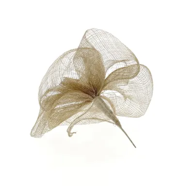Décoration de Cérémonie Grosse Fleur Beige Reference : 13221 | Chapellerie Traclet