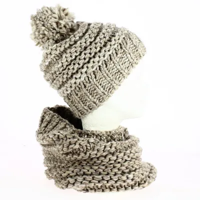 Beige pompom beanie and snood set TRACLET Reference: 13988 | Traclet Hat Shop