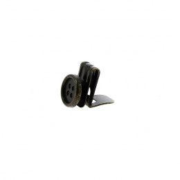 Pairs of clip buttons for button straps